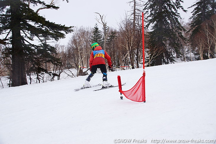 札幌国際スキー場 ICI石井スポーツ presents 佐々木明と滑ろう！初開催『ウェーブバンク スラローム』♪
